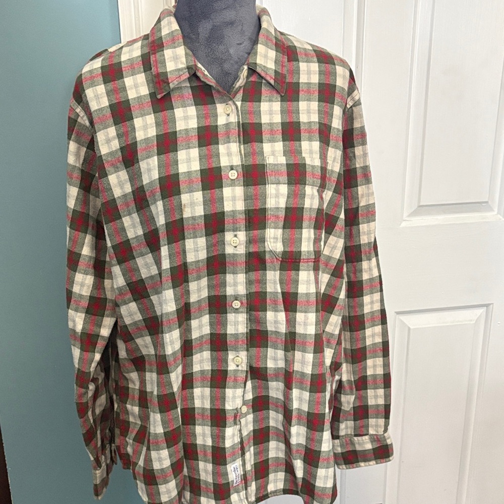 Abercrombie & Fitch Y2K Red and Green Plaid Flannel Shirt